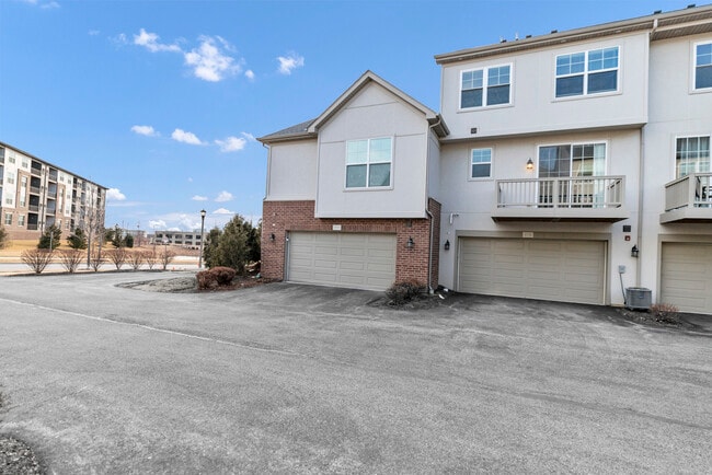 Building Photo - 478 Woodmoor Dr