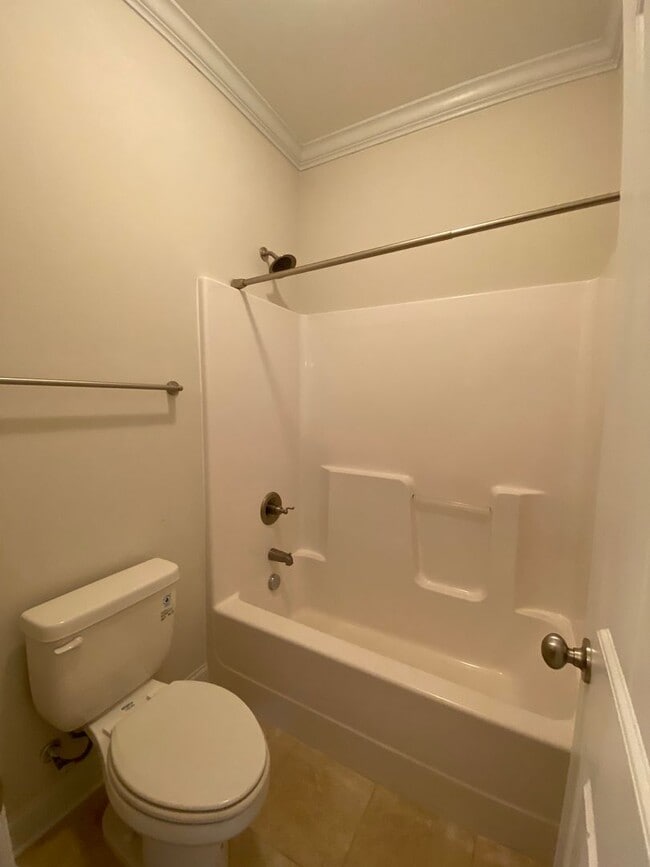 Building Photo - 5BR + # Full Bath Home in The Retreat at B...