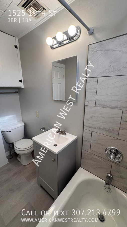 Building Photo - 1525 19th St