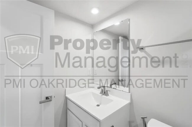 Building Photo - 414 Sydney Dr