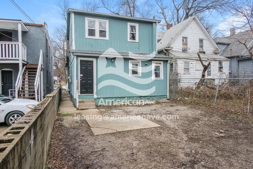 Building Photo - 115 N Topping Ave