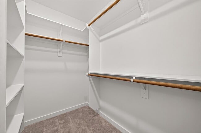 Building Photo - 2714 Discovery Trails Ct