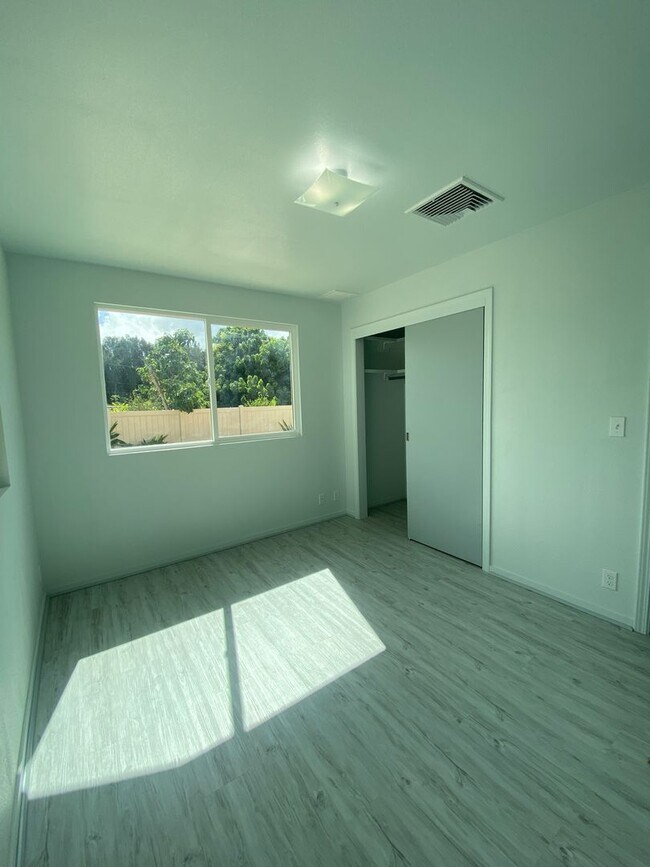 Building Photo - For Rent - 95-248 Wailawa St. A
