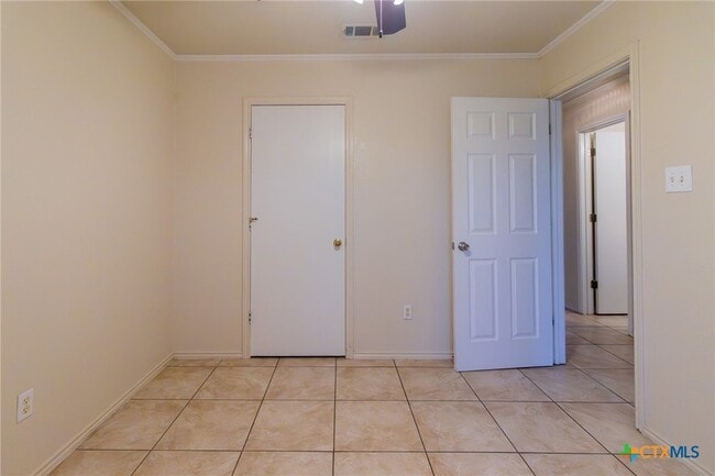 Building Photo - 4406 Bowles Dr