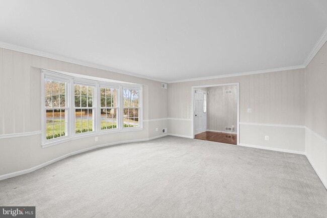 Building Photo - 6321 Higham Dr