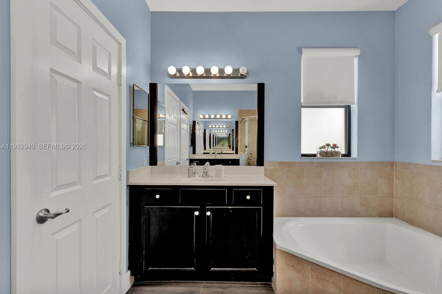 Building Photo - 8521 W 33rd Ave