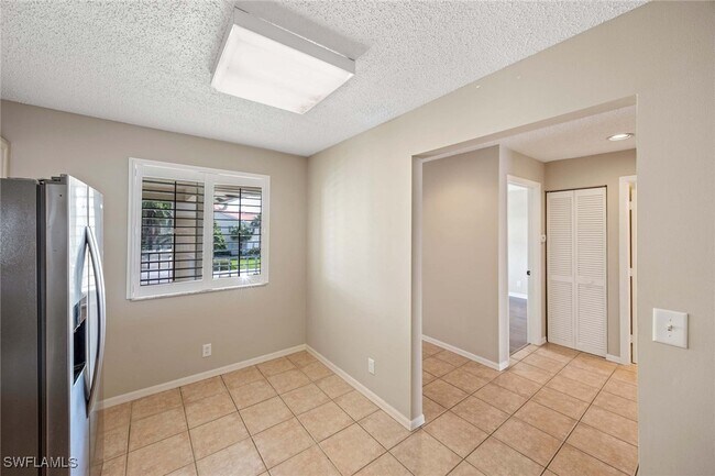 Building Photo - 7784 Emerald Cir