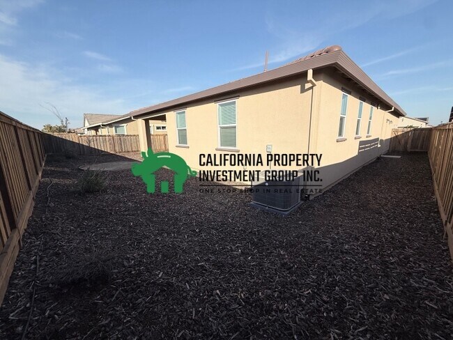 Building Photo - 254 Cask Dr