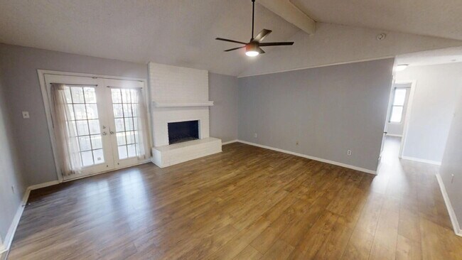 Building Photo - 1619 Leader Dr