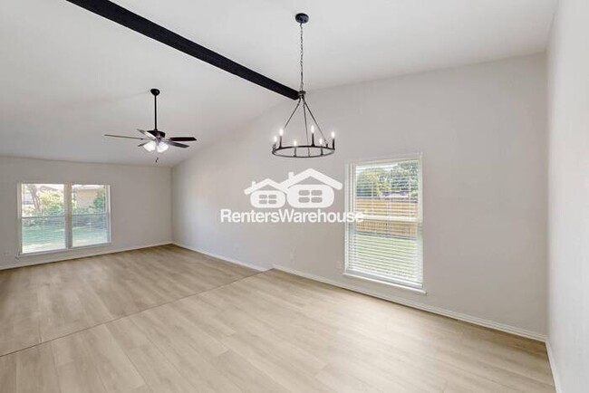 Building Photo - MOVE IN READY - 3BED/2BATH -  PLANO TEXAS