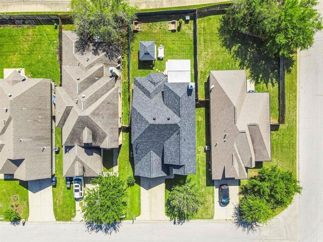 Building Photo - 3802 Snowdance Ct