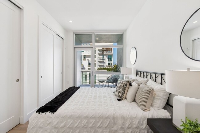 Building Photo - 1343 4th St