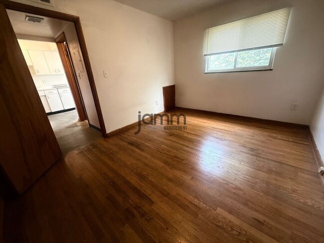 Building Photo - 4201 Rocky River Dr