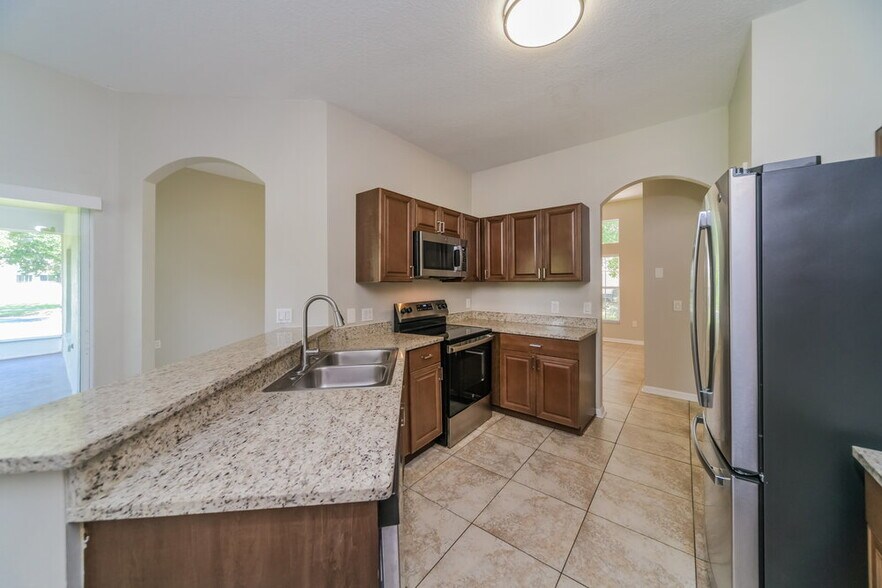 Building Photo - 4204 Lugano Ct