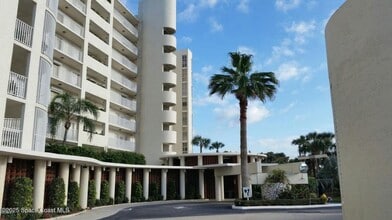 Building Photo - 2225 N Hwy A1A