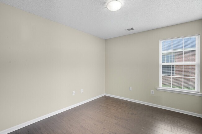 Building Photo - 179 Salt Landing Cir