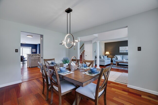 Building Photo - 49 Driftwood Dr