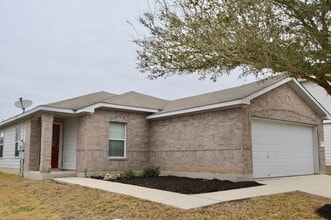 Building Photo - 304 Cattle Run