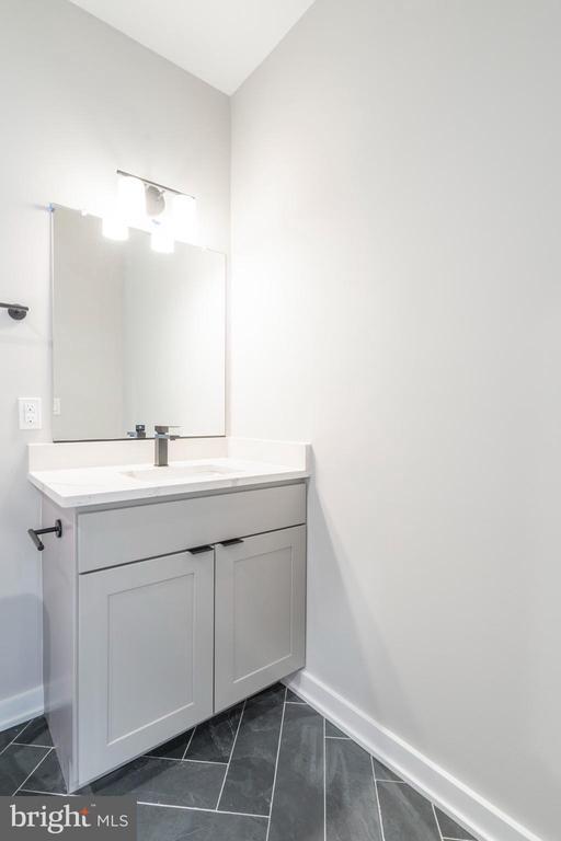 Building Photo - 435 N 35th St