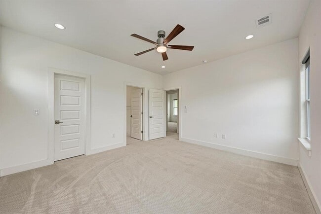 Building Photo - 1000 Taulbee Ln