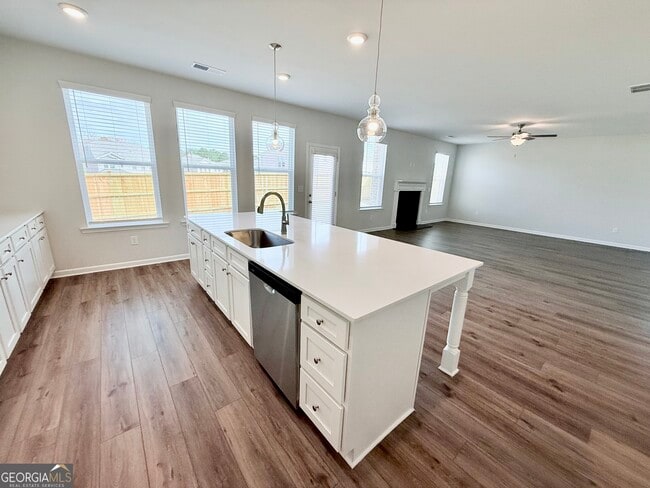 Building Photo - 236 Chiswick Lp