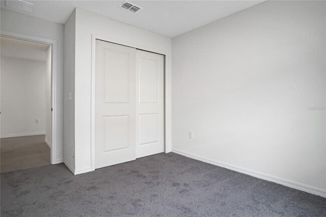 Building Photo - 616 Royal Palm Dr