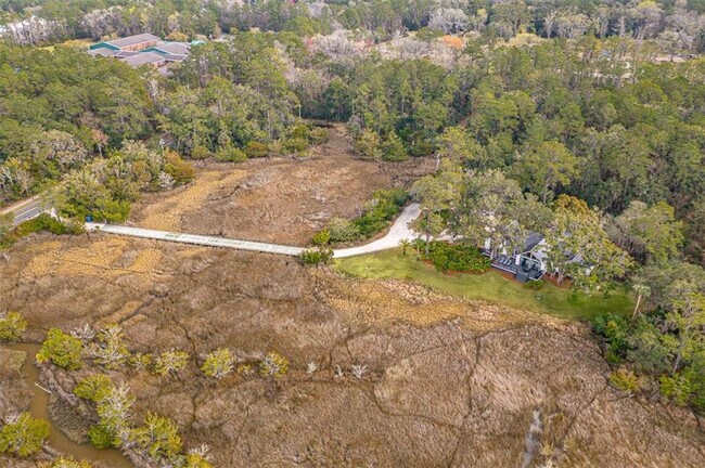 Building Photo - 6201 Frederica Rd