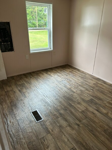 Building Photo - 161 Gibson Cir