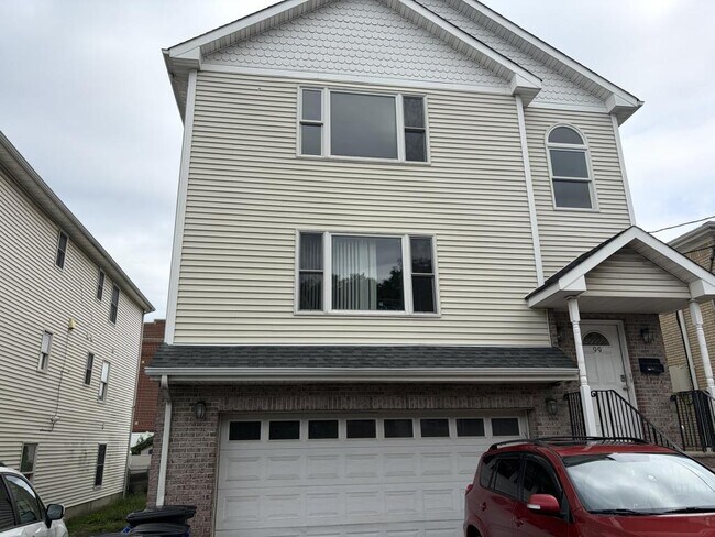 Building Photo - 99 Glover Ave