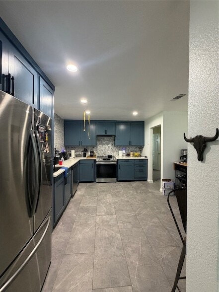 Building Photo - 354 N Farm To Market 1138