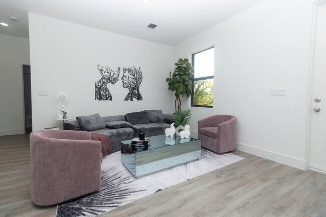 Building Photo - Brand-New Single-Family Home for Rent