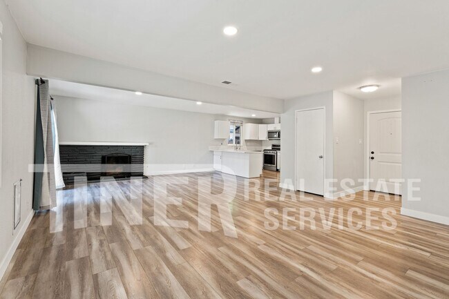 Building Photo - 2771 Wissemann Dr