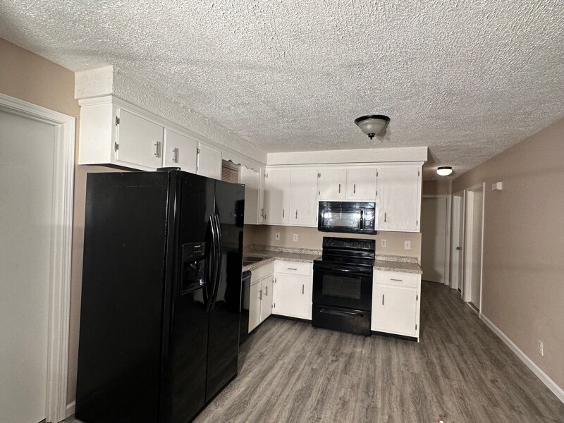 Building Photo - 500 Wooten Rd