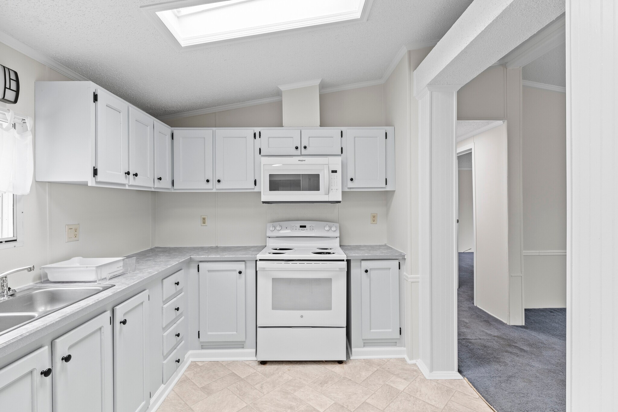 Building Photo - 209 Varner Dr SW