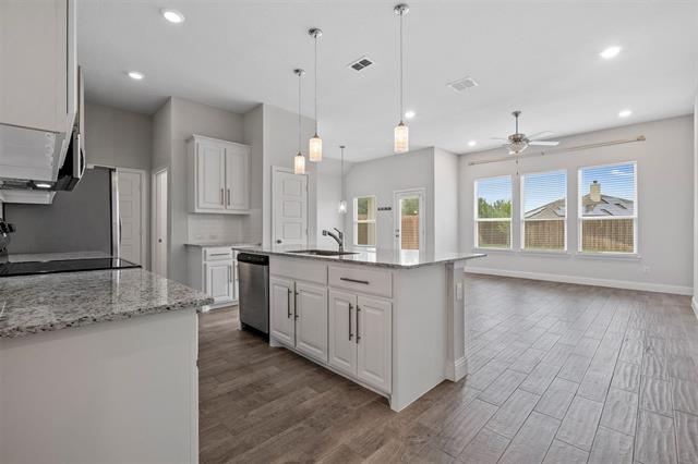 Building Photo - 1449 Eagle Nest Dr