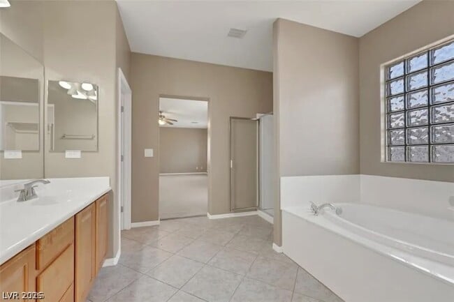 Building Photo - 2501 Bechamel Pl