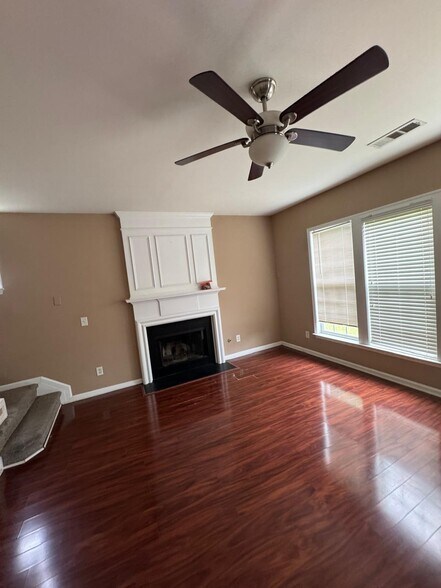 Building Photo - 2530 Sandown Ct