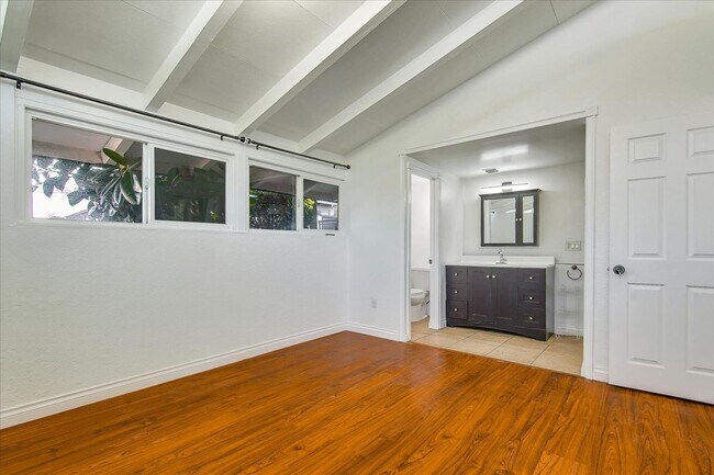 Building Photo - 6513 Corbin Ave