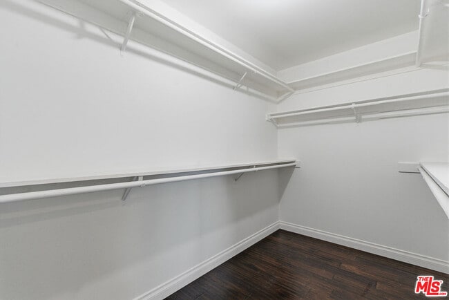 Building Photo - 1301 Angelus Ave