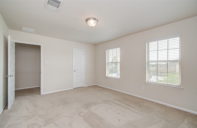 Building Photo - 12319 Gatewood Dr
