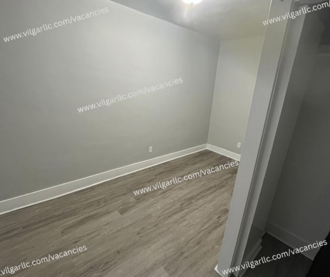 Building Photo - 5044 Olcott Ave