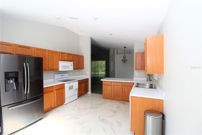 Building Photo - 10458 Lucaya Dr