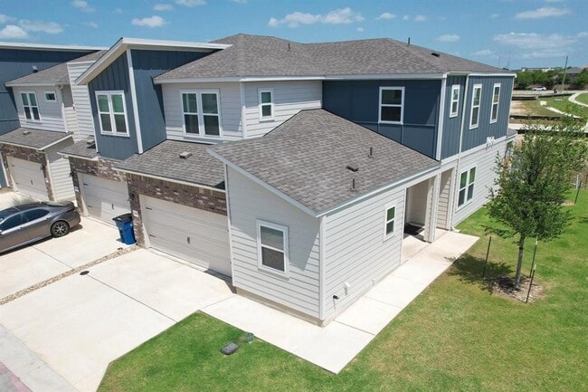 Building Photo - 1850 Settlers Glen Dr