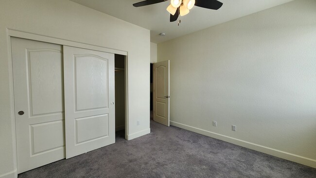 Building Photo - Spacious Two Story Home in Spanish Springs
