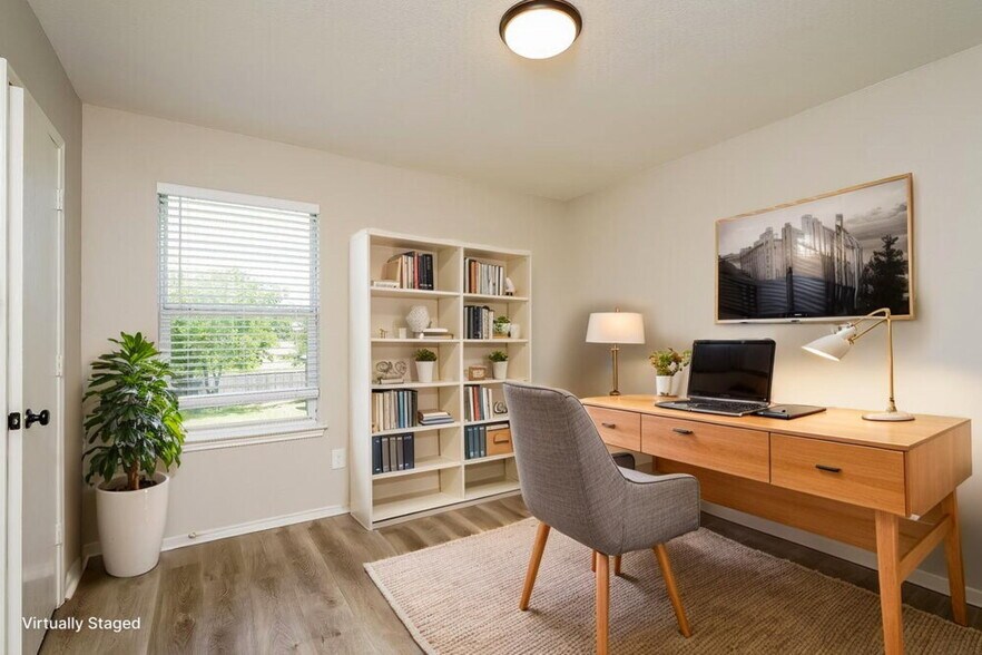 Building Photo - 204 Harvard Dr