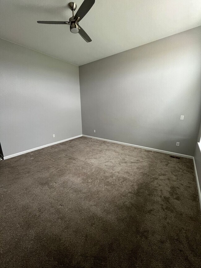 Building Photo - PRIME LOCATION IN THE HEART OF COMMERCE CI...