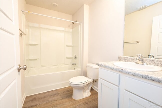 Building Photo - 975 Lovebird Ct