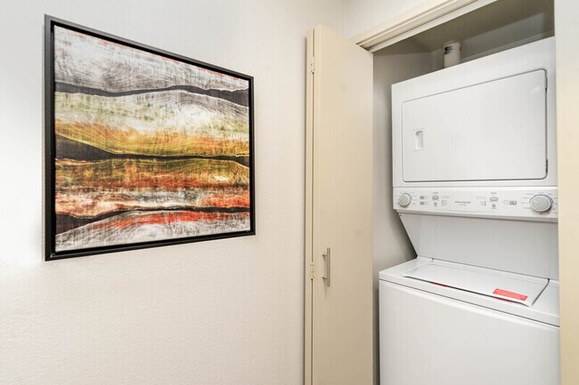 Building Photo - 2145 Dexter Ave N