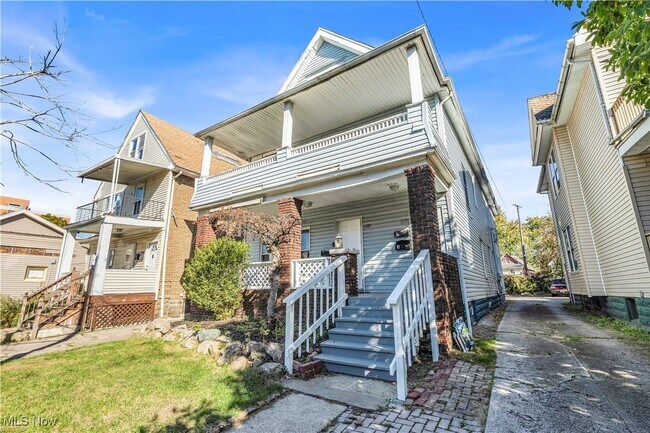 Building Photo - 1289 W 115th St