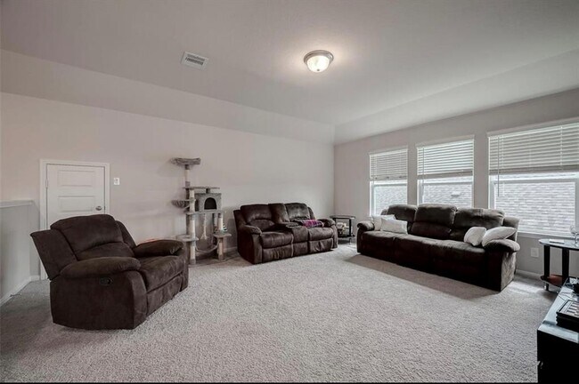 Building Photo - 1123 Vine House Dr